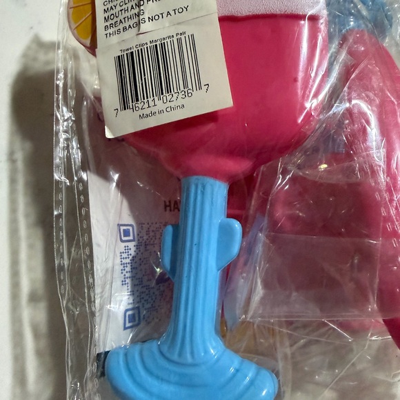 Beach chair towel holder clips - Picture 5 of 5